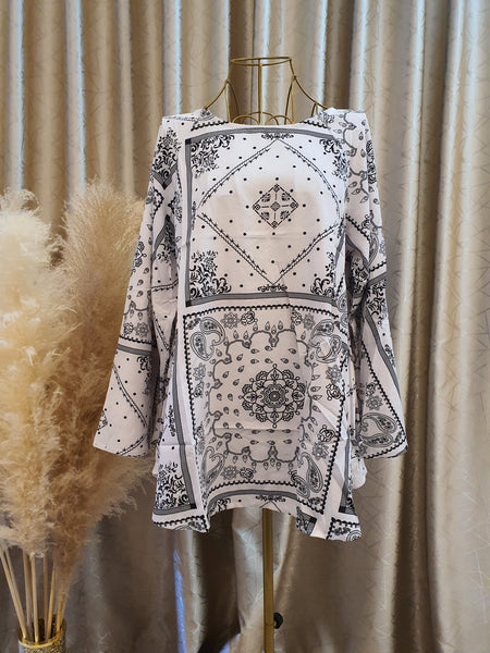 Bandana Batwing Top | AlmazHijabi.Com