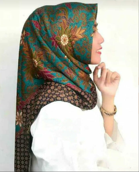 [EXCLUSIVE] Batik Series Square Shawl
