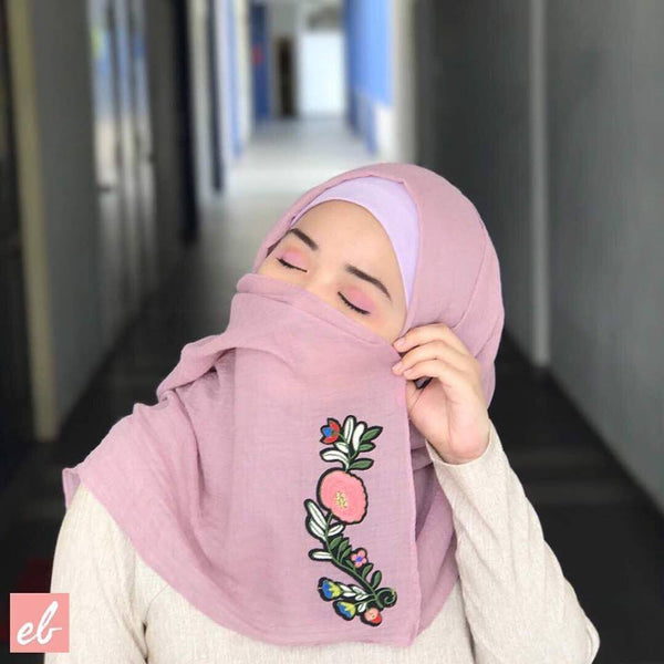 Cikiut Patches Shawl (Milk Tea) - Almaz Hijabi